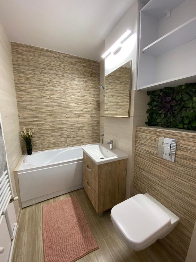 Grove Apartment Бузэу Экстерьер фото