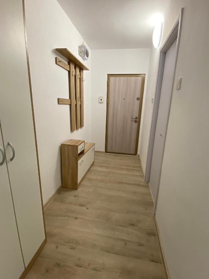 Grove Apartment Бузэу Экстерьер фото